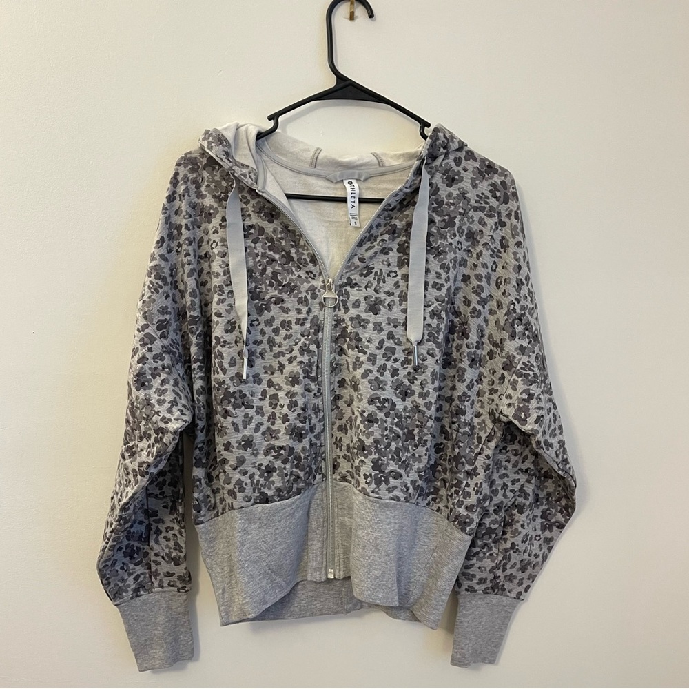 Athleta Balance Full Zip Hoodie Sweatshirt Leopard Gray S Activewear Tencel